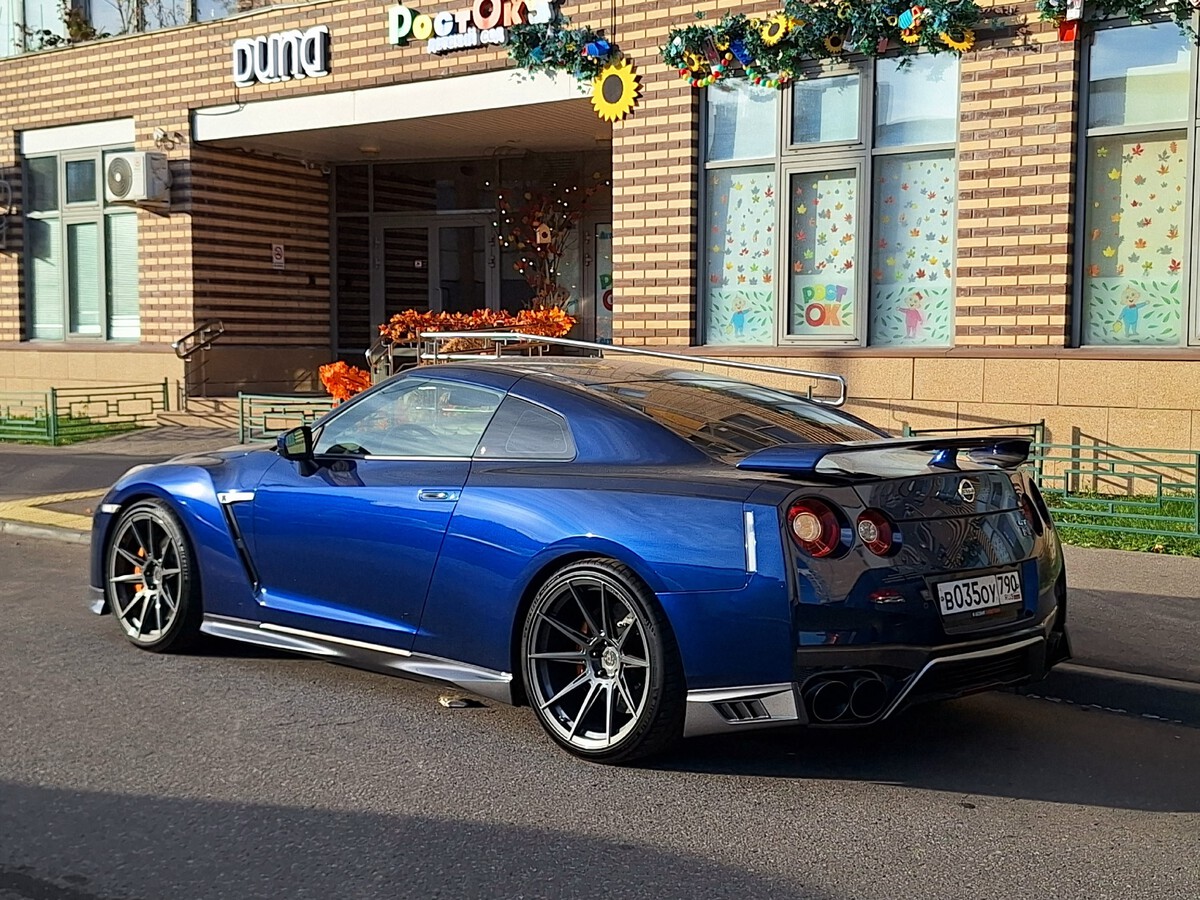 Московская область, № В 035 ОУ 790 — Nissan GT-R (R35) 07-25