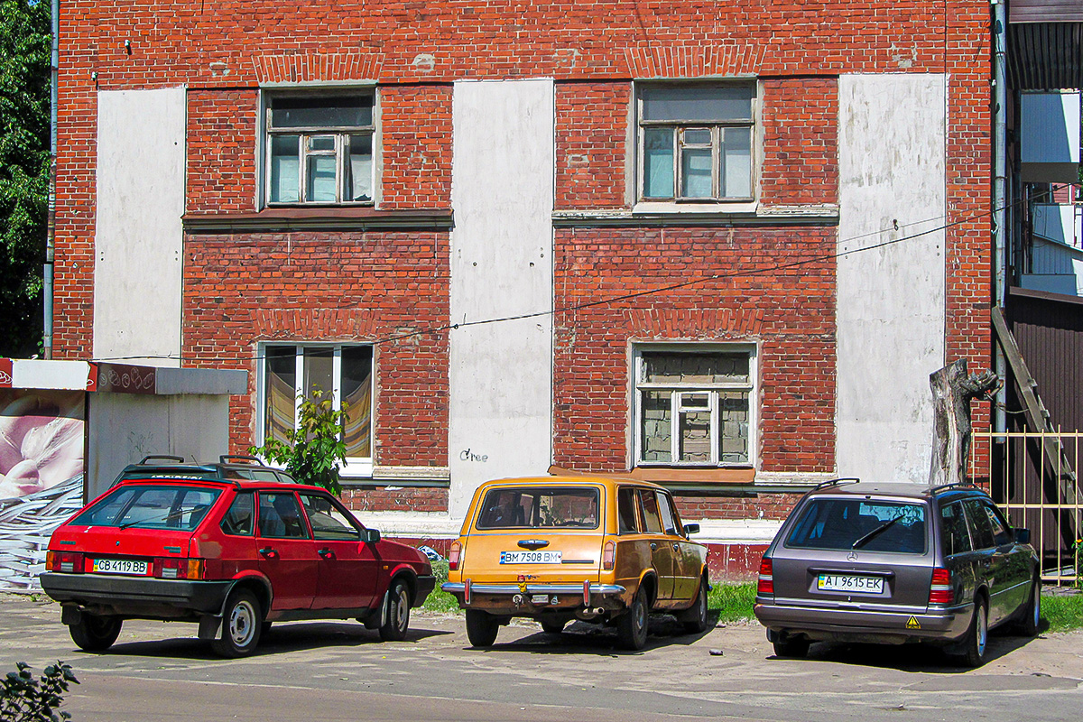 Сумская область, № СВ 4119 ВВ — ВАЗ-2109 '87-93; Сумская область, № ВМ 7508 ВМ — ВАЗ-2102 Жигули '71-86; Киевская область, № АІ 9615 ЕК — Mercedes-Benz (S124) '86-96