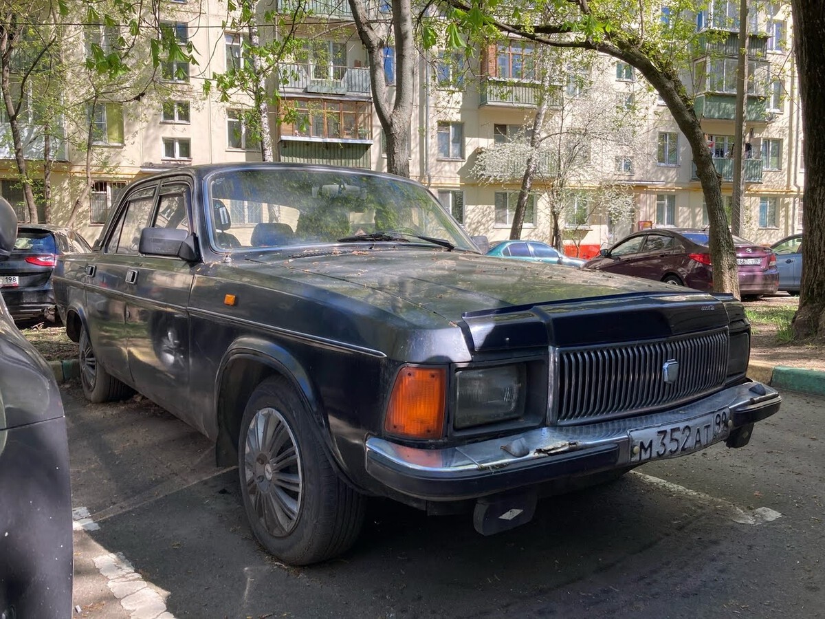 Москва, № М 352 АТ 99 — ГАЗ-3102 Волга '81-08