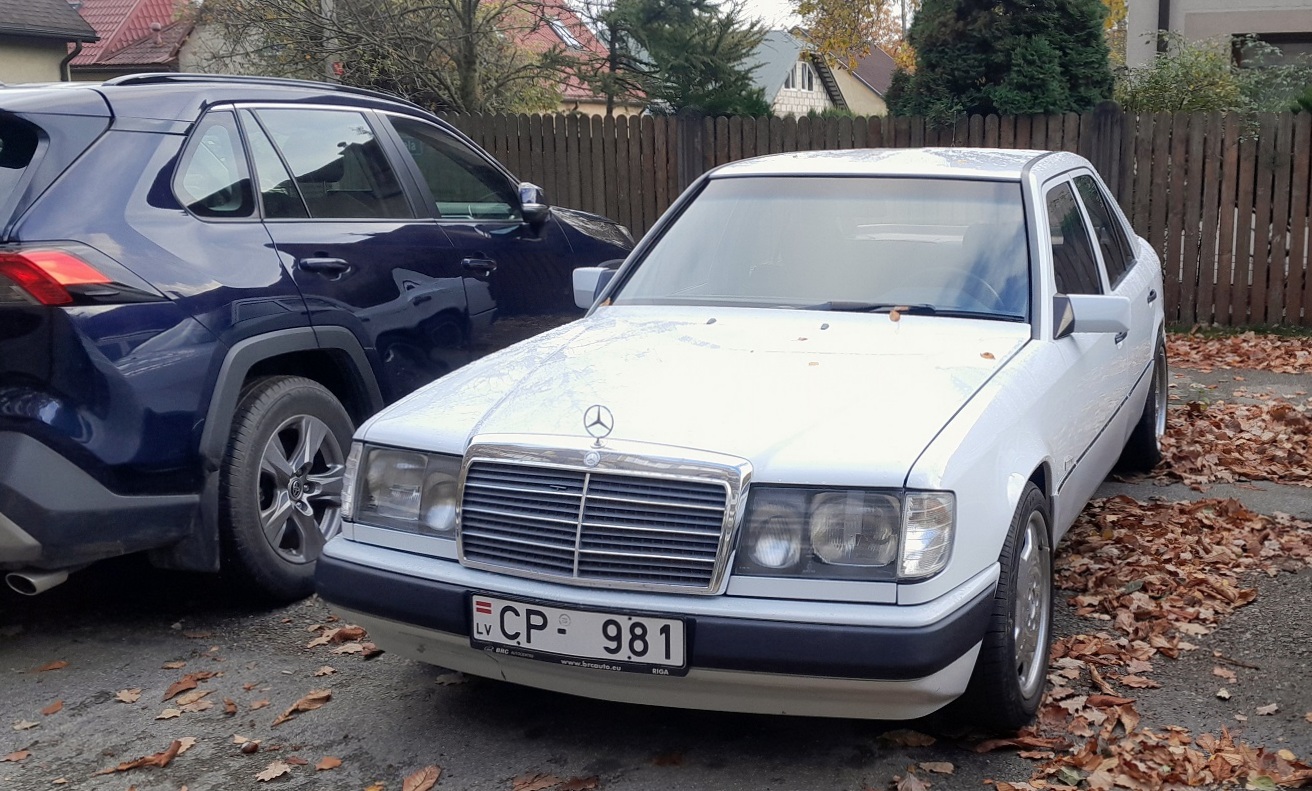 Латвия, № CP-981 — Mercedes-Benz (W124) '84-96
