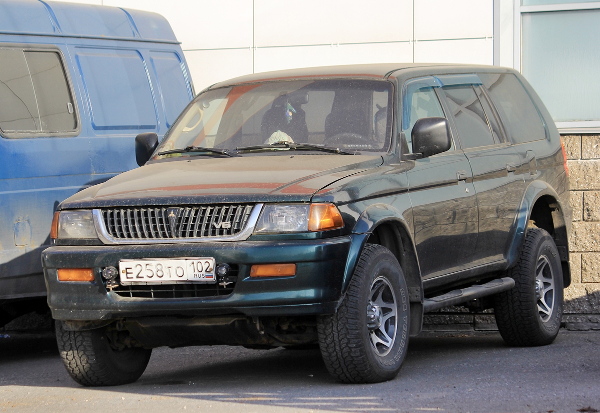 Башкортостан, № Е 258 ТО 102 — Mitsubishi Montero Sport '96-05